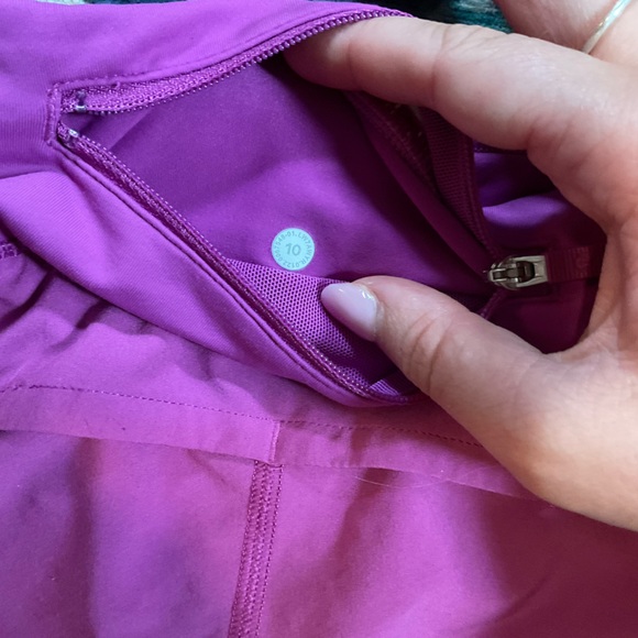 Lululemon Speed Up, LR 2.5”, Sz 10 Purple - Picture 5 of 8